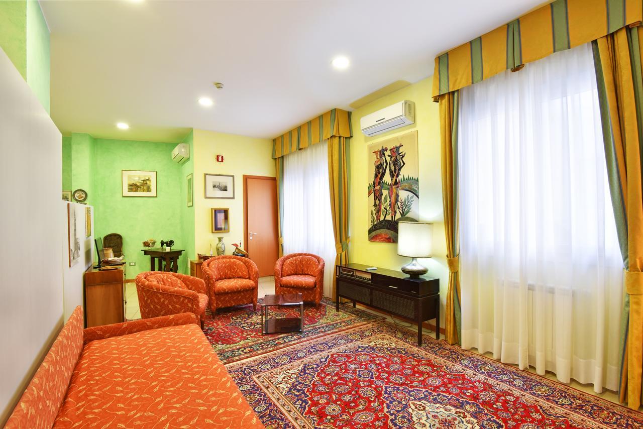 Hotel Villa Olga กาออร์เล ภายนอก รูปภาพ
