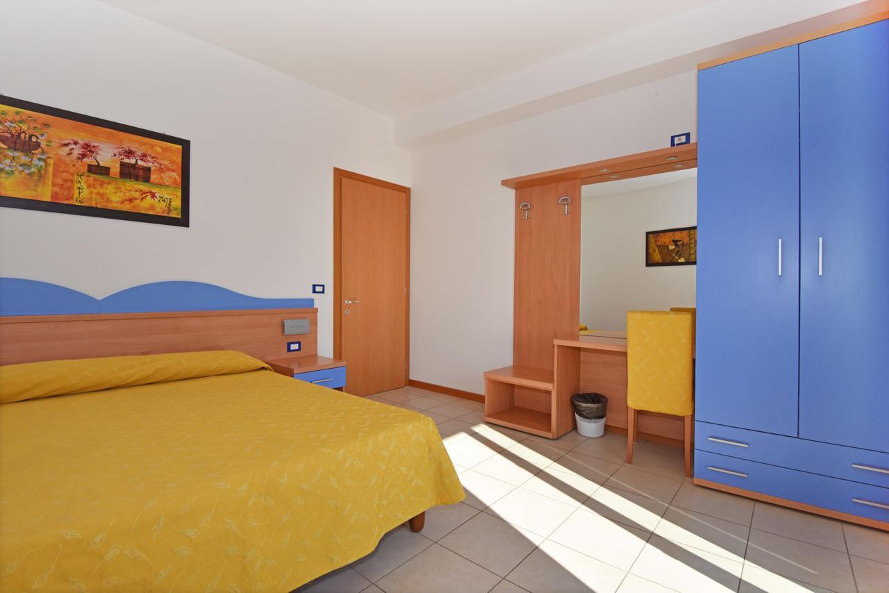 Hotel Villa Olga กาออร์เล ภายนอก รูปภาพ