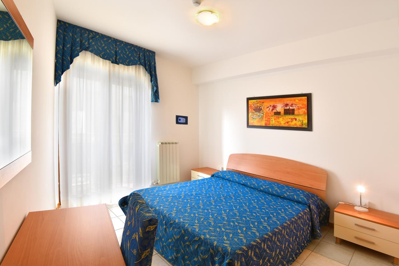 Hotel Villa Olga กาออร์เล ภายนอก รูปภาพ