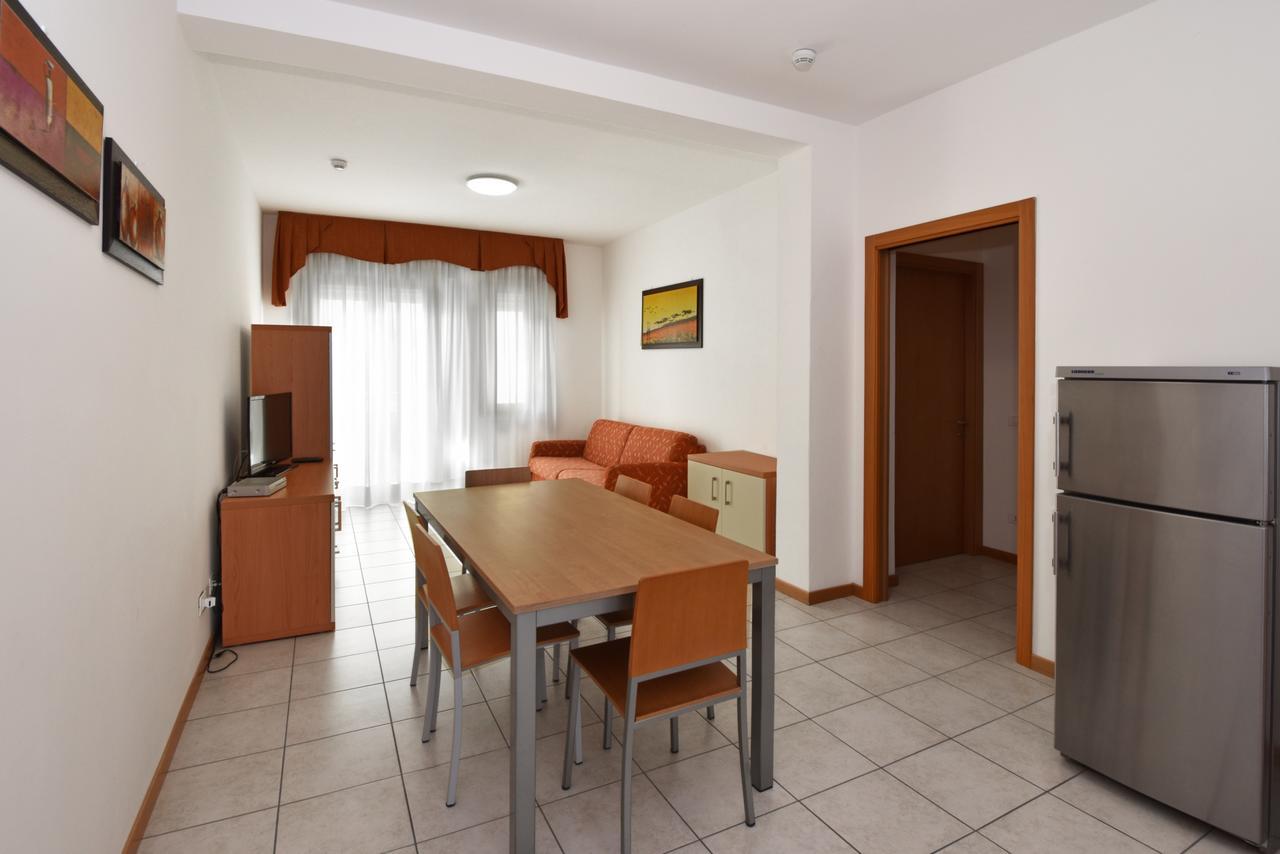 Hotel Villa Olga กาออร์เล ภายนอก รูปภาพ