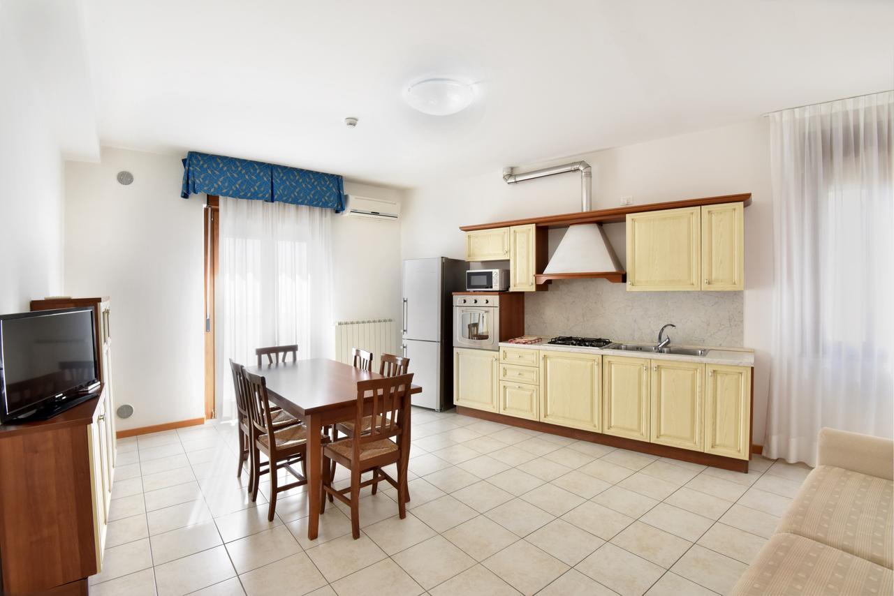 Hotel Villa Olga กาออร์เล ภายนอก รูปภาพ
