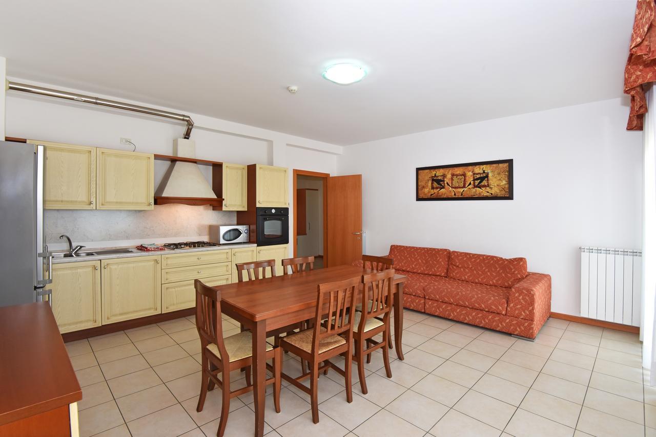 Hotel Villa Olga กาออร์เล ภายนอก รูปภาพ
