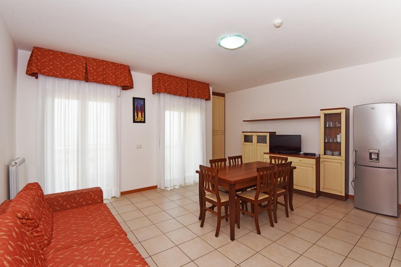Hotel Villa Olga กาออร์เล ภายนอก รูปภาพ